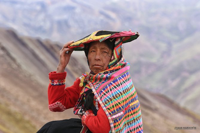 1 Day Tour to Palccoyo (Alternative Rainbow Mtn) from Cusco, Peru - What the short walk is really like at 16,000 feet