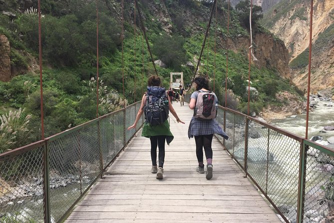 2 Day 1 Night Trek / Colca Canyon - Breakfast in Cabanaconde and the road to Chivay