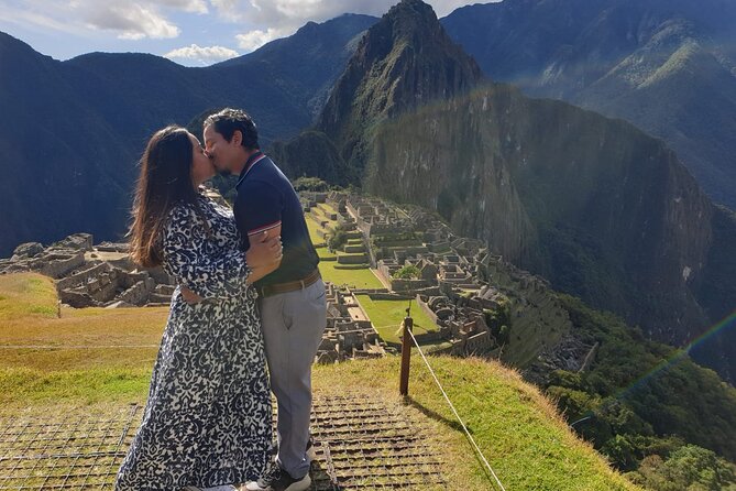 2-Day Sacred Valley & Machu Picchu Group Tour from Cusco - Why this two-day route works