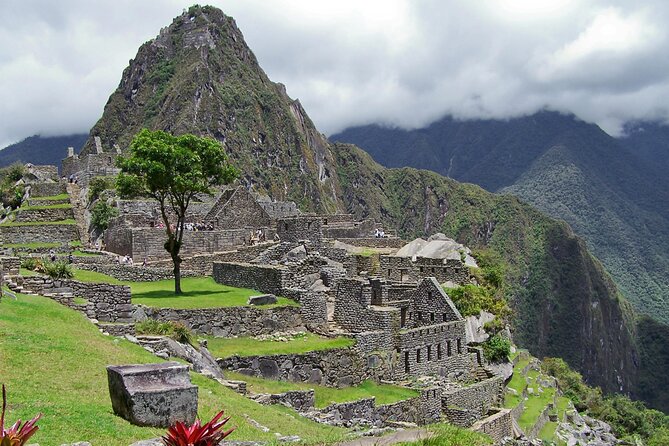 2-Day Sacred Valley & Machu Picchu Tour by Train from Cusco - Maras salt ponds and the extra cash you need