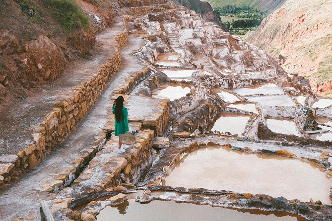 2-Day Sacred Valley & Machu Picchu Tour by Train from Cusco - Moray and the Inca approach to farming