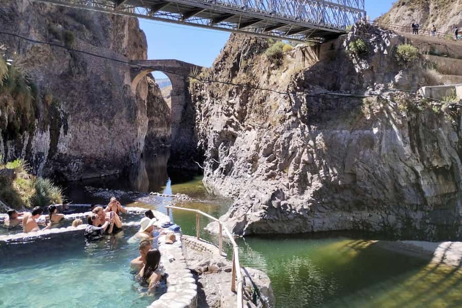 2-Day Tour Colca Canyon in Arequipa with end in Puno - Guides, group size, and the ride itself