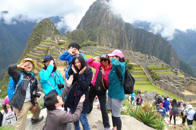 2 Days Machu Picchu Tour from Cusco - Lunch, the return train, and Cusco