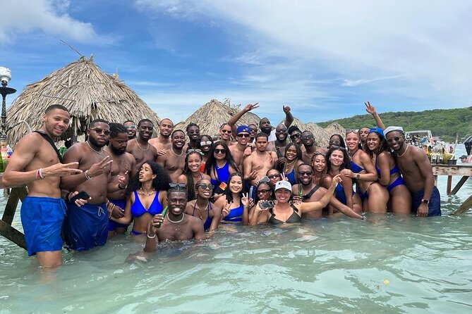 5 Islands VIP Escape : Snorkeling, Private Lunch & Open Bar - Cholón brings music, boats, and a very different mood