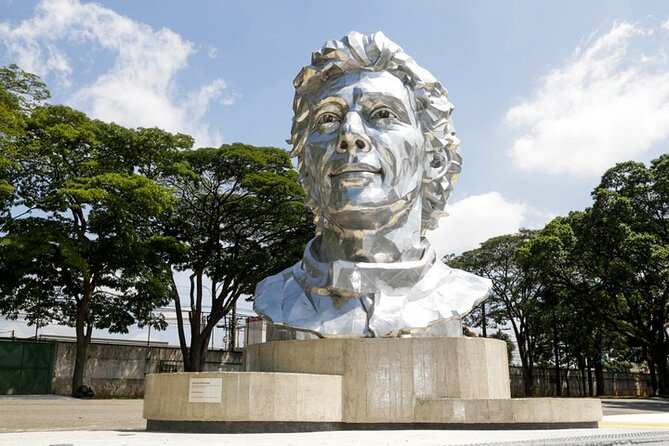 6 Hour Ayrton Senna Tour – The Greatest Formula 1 Drivers of all Time - Paulista Avenue and Eduardo Kobra’s giant mural
