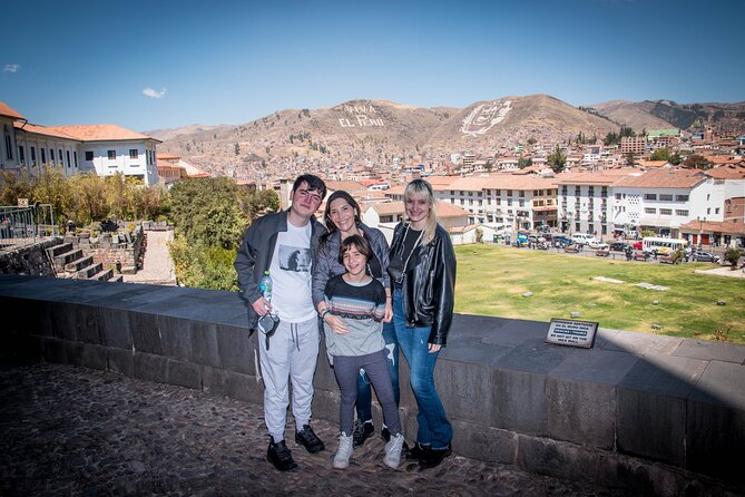 7-Day Tour from Cusco with Machu Picchu and Rainbow Mountain - Guides, drivers, and how the support works