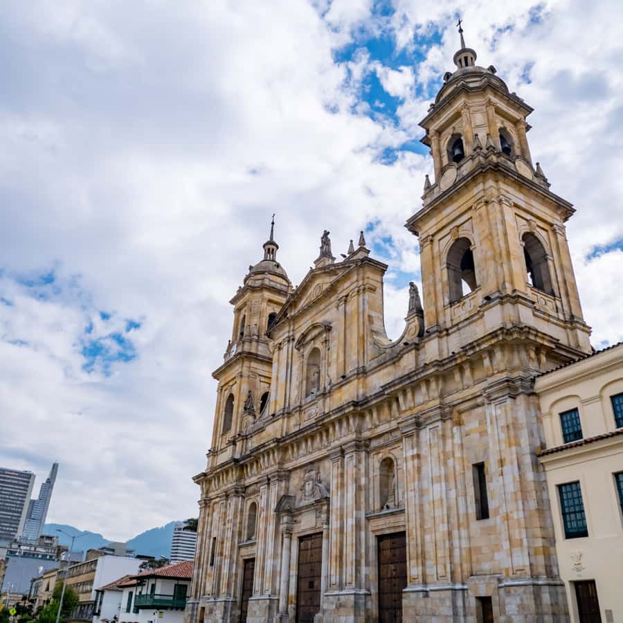 7-hour City Tour of Historic Bogotá with Monserrate - Walking through La Candelaria’s old streets