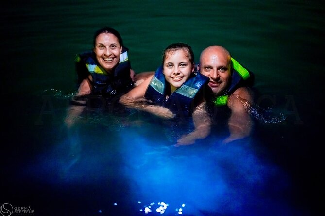 Adventure full day Isla Barú + Mangroves + Snorkel + bioluminescent plankton - What the mangrove boat ride really offers
