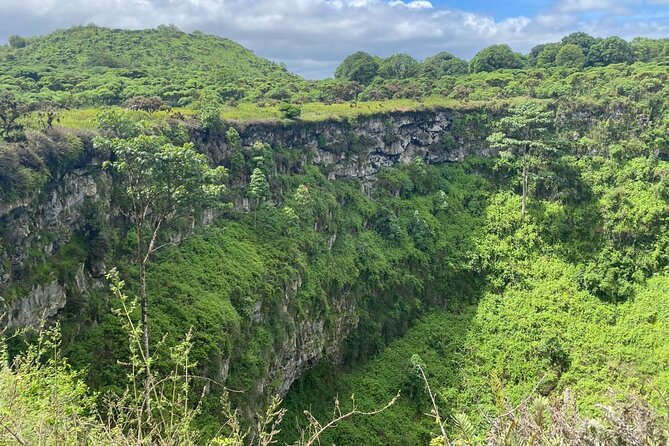 Adventure with Giant Turtles, Lava Tunnels and Craters - Key points at a glance