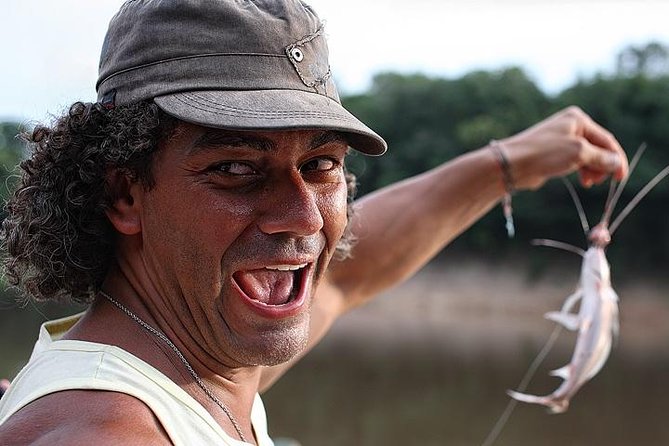 Amazon Negro River Half-Day Expedition Tour - The Meeting of the Waters: a fine natural lesson