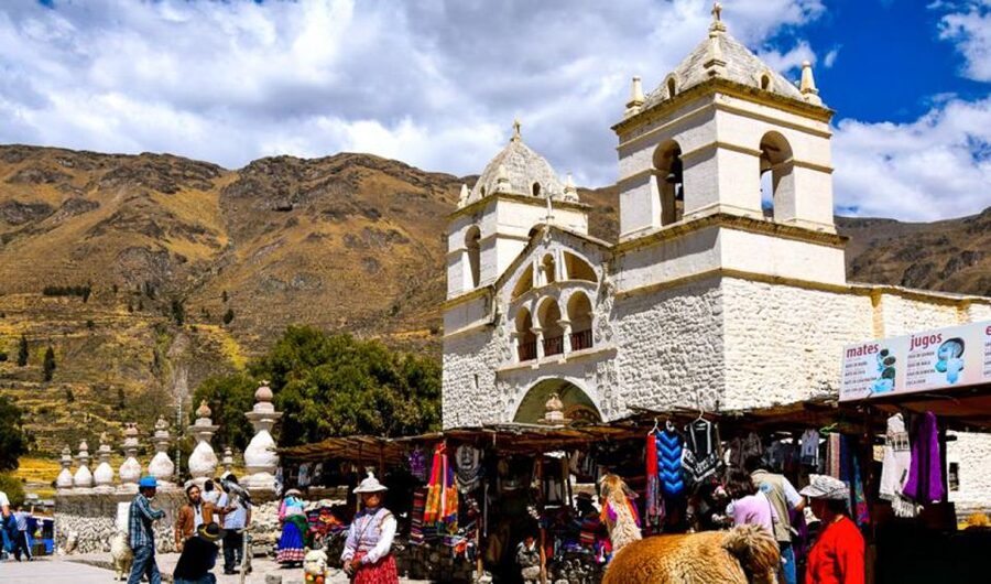 Andes: Colca Canyon Day-Trip - Patapampa at 4,800 meters