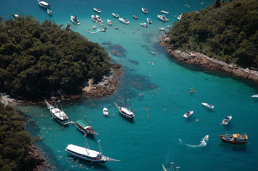 Angra dos Reis: 5-Stop Ilha Grande Speedboat Tour - Cataguás and the first taste of Ilha Grande