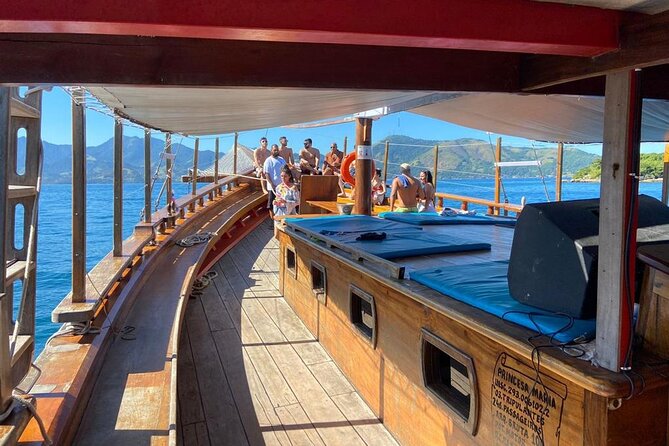 Angra dos Reis Boat Tour with Lunch - Japariz Beach and the late buffet lunch