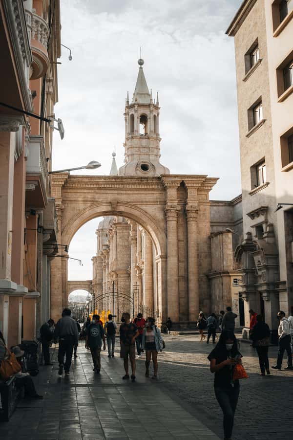 Arequipa: Walk through the Historic Center of the City - Starting at Campo Redondo in San Lázaro