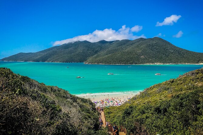 Arraial do Cabo Day Trip from Rio de Janeiro: Boat Tour & Beach - Arriving in Arraial do Cabo and boarding the schooner