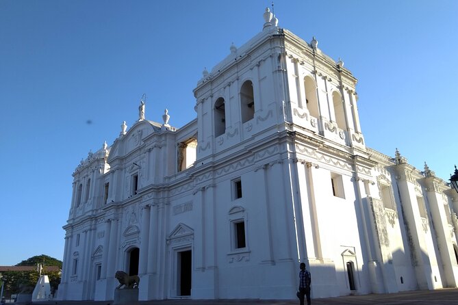 Asunción Private Walking Tour with a Local - Starting at the National Pantheon of Heroes