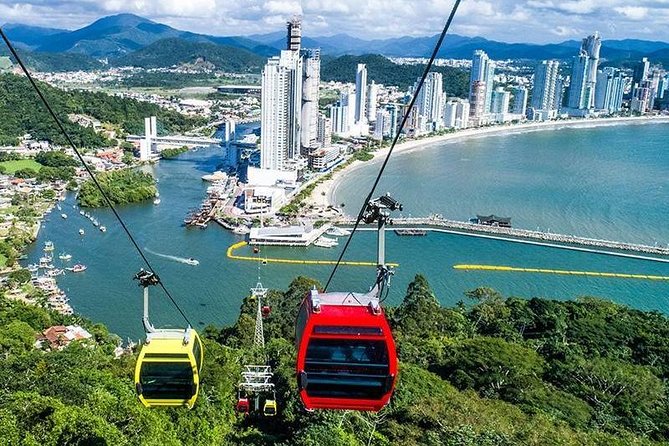 Balneário Camboriú, Unipraias and Laranjeiras - Exit Floripa - Unipraias cable cars over the Atlantic Forest