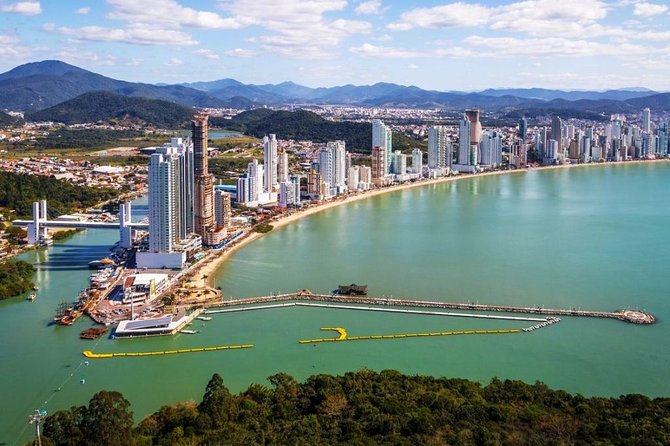 Balneário Camboriú, Unipraias and Laranjeiras - Exit Floripa - Laranjeiras Beach gives the day a break