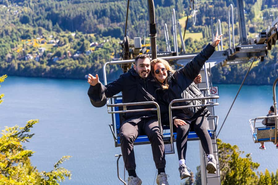 Bariloche: Circuito Chico, iconic postcards of Bariloche in a single tour - Following Nahuel Huapi Lake from the city
