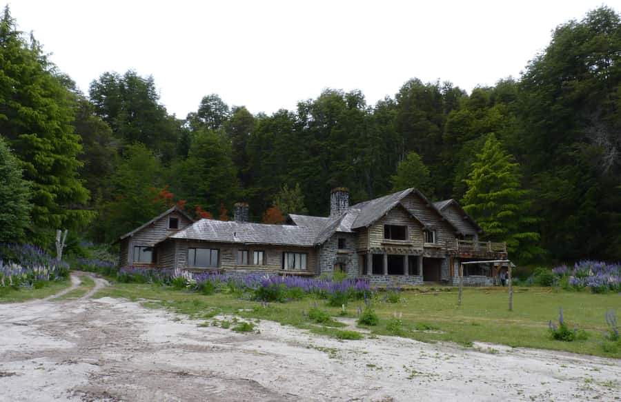 Bariloche: German Immigration and History Walking Tour - My take on the guide and language format