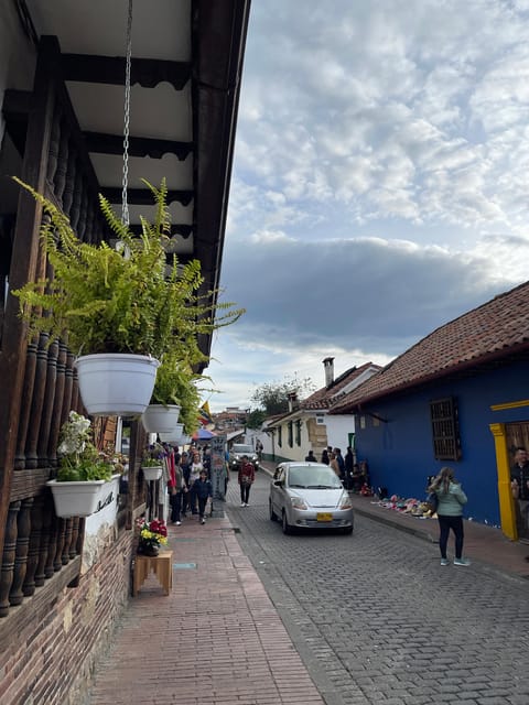 Bogotá: City Tour, Monserrate, Gold Museum, Plaza de Bolivar - What the $88 price really buys