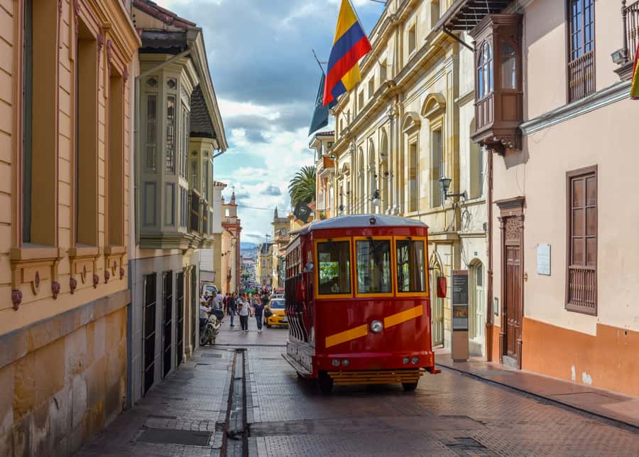 Bogotá City Tour with Monserrate, Gold and Botero Museums - Gold Museum: metalwork, belief, and pre-Spanish Colombia