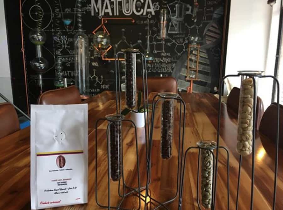 Bogota: Colombian Coffee Tasting - Meeting René or another café guide