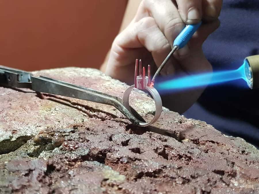 Bogota: Colombian Emerald Ring Workshop - Gold, emeralds, and Colombian identity