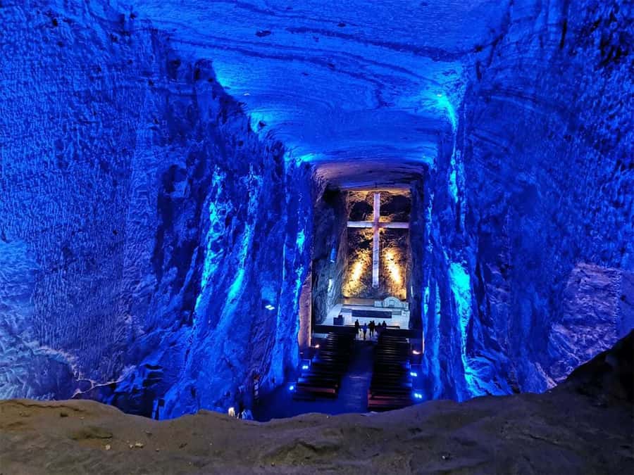 Bogota: Guatavita and Salt Cathedral Daily Group Tour - Guide quality can shape the whole experience