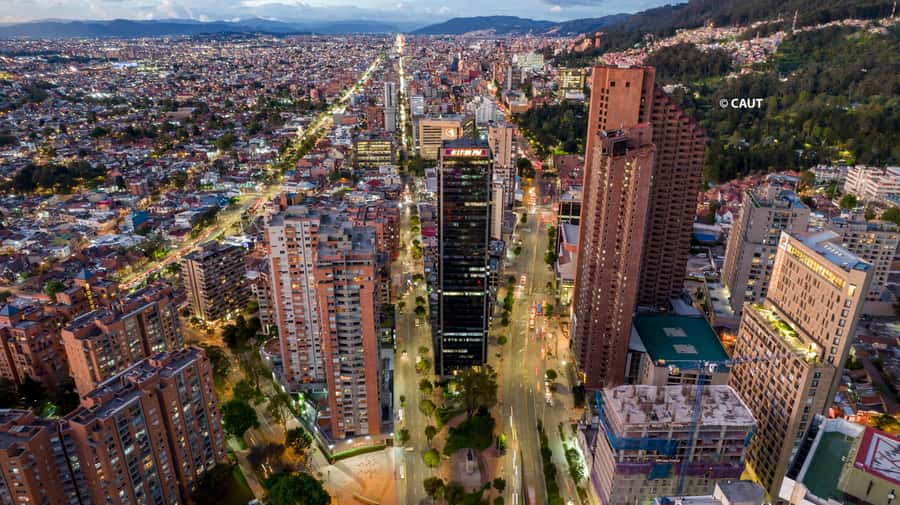 Bogotá: Private Guided Tour with Monserrate & La Candelaria - How the price compares with the experience