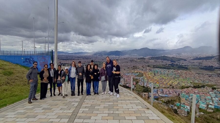 Bogotá´s Barrios: El Paraíso Favela Tour with Cable Car - Who should book this tour?