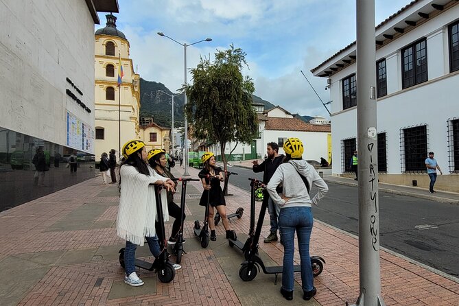 Bogota scooter tour - The emerald district shows Bogotá at work