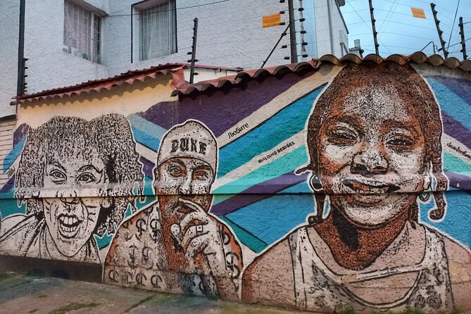 Bogota Walking Tour Teusaquillo, a different part of the city - What the guide adds to the walk