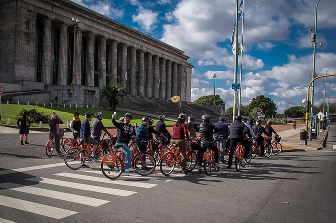 Buenos Aires Bike Tour: North Districts, Recoleta and Palermo - Recoleta and the city’s grandest addresses