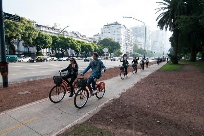 Buenos Aires Bike Tour: North Districts, Recoleta and Palermo - Starting in San Telmo on a beach cruiser