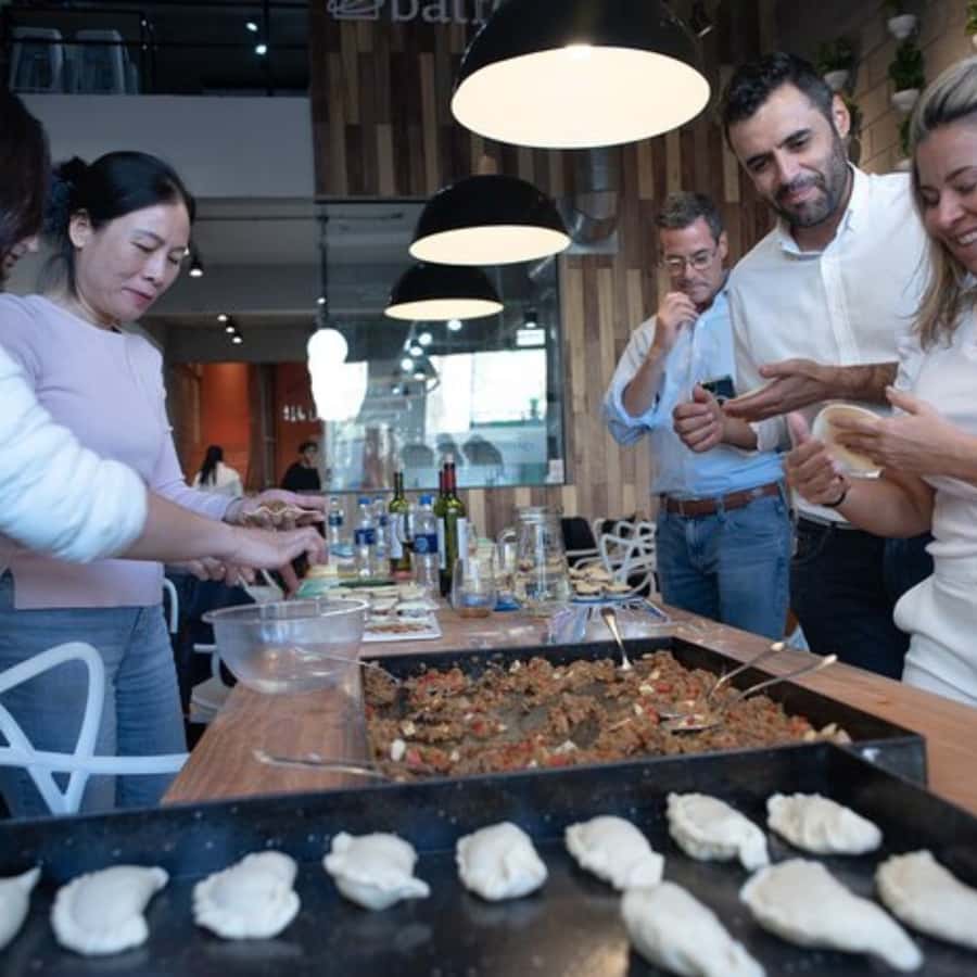 Buenos Aires: Empanada & Alfajor Cooking Lesson in Palermo - Who should book this class