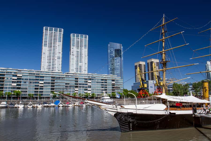 Buenos Aires: Half-Day Sightseeing Tour with 2 Stops - Recoleta changes the pace at the end
