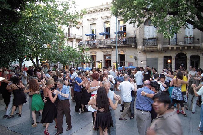 Buenos Aires in One Day Private Walking Tour - Recoleta Cemetery and the stories behind the marble