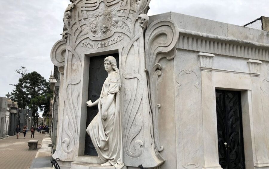 Buenos Aires: La Recoleta Cemetery Guided Tour in English - The Sailor, His Daughter, and the Wild Bull