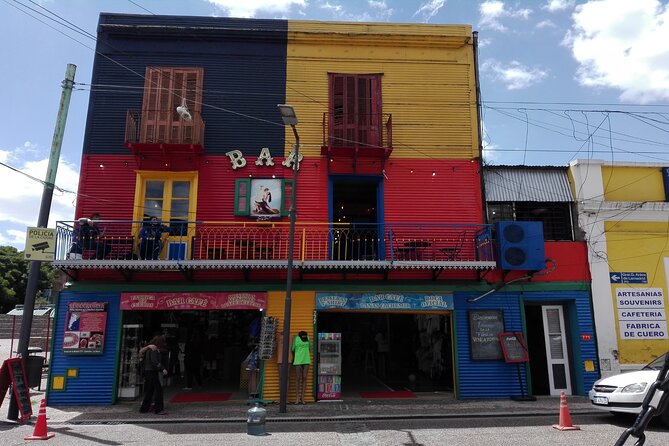 Buenos Aires Premium City Tour - La Boca and Caminito: color, tango, and a short walk