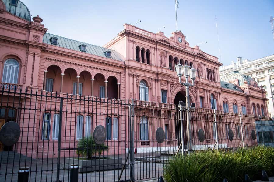Buenos Aires Private City Tour with a local guide - Caminito and La Bombonera: Buenos Aires at full volume