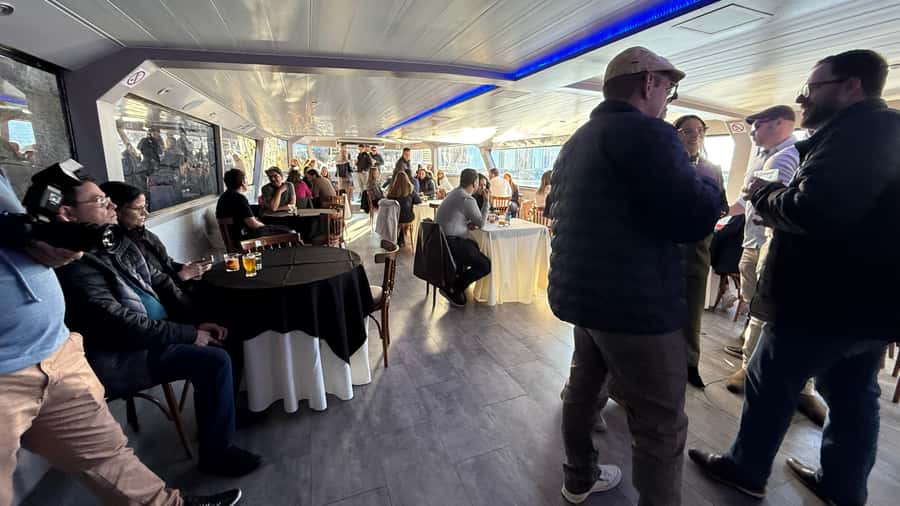 Buenos Aires: Puerto Madero Sunset Cruise with Open Bar - Departure times change with the season