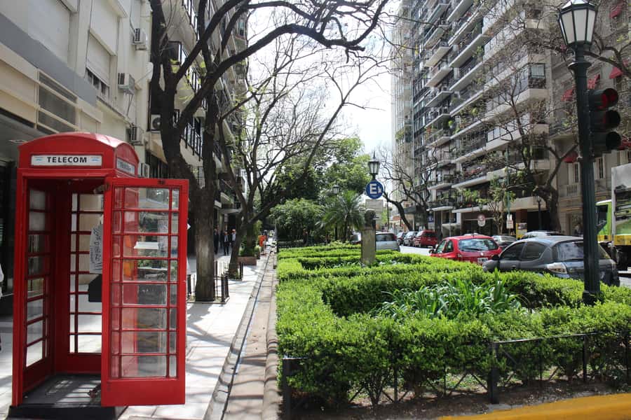Buenos Aires: Recoleta Neighborhood Walking Tour - Starting near La Biela and Recoleta Cemetery