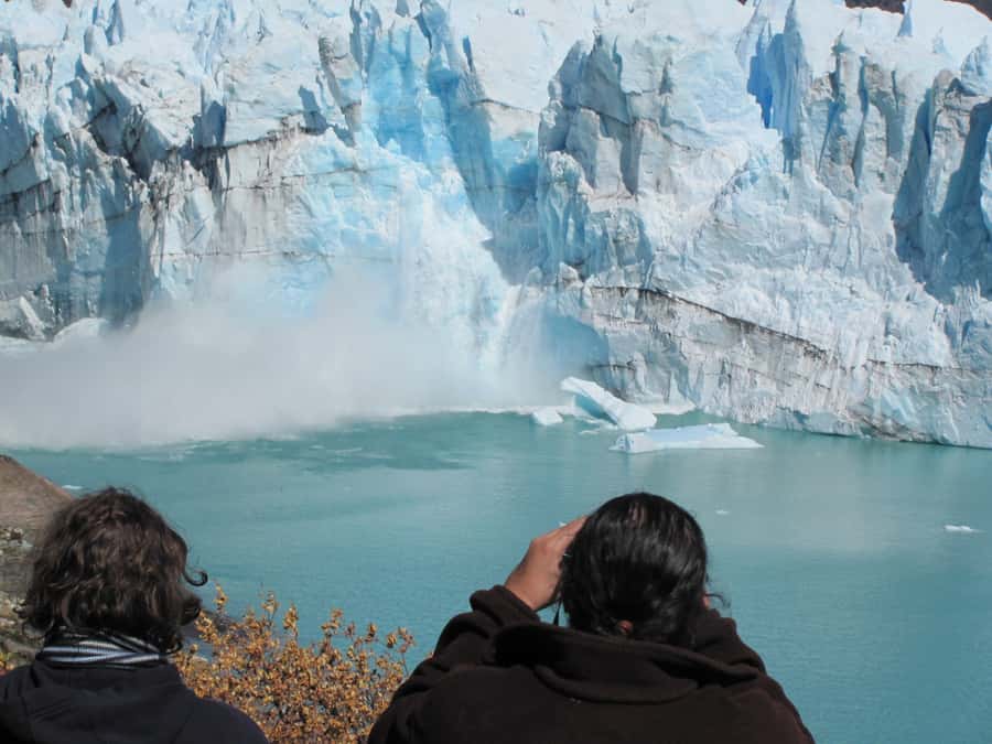 Calafate: Perito Moreno Glacier Guided Full-Day Tour - Lunch and free time in the park