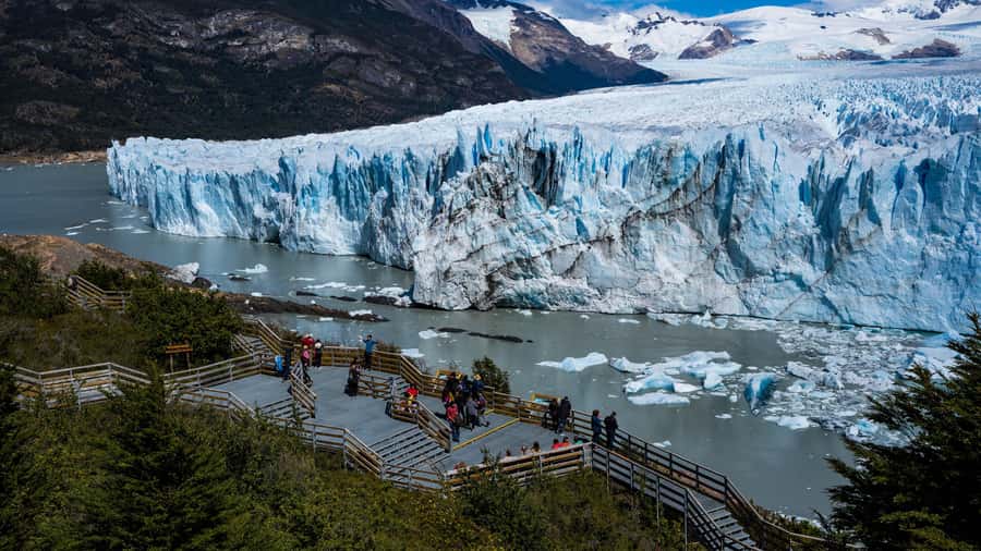 Calafate: Perito Moreno Glacier Guided Full-Day Tour - Booking details that affect the real value