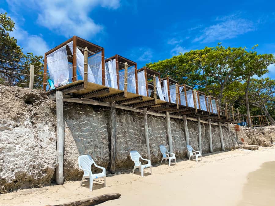 Cartagena: 5-Island Trip by Boat with Lunch and Snorkeling - Isla Grande snorkeling and the underwater plane