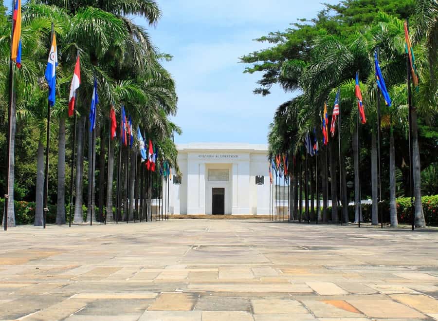 Cartagena: Barranquilla and Santa Marta All-Inclusive Tour - The pre-dawn start in Cartagena