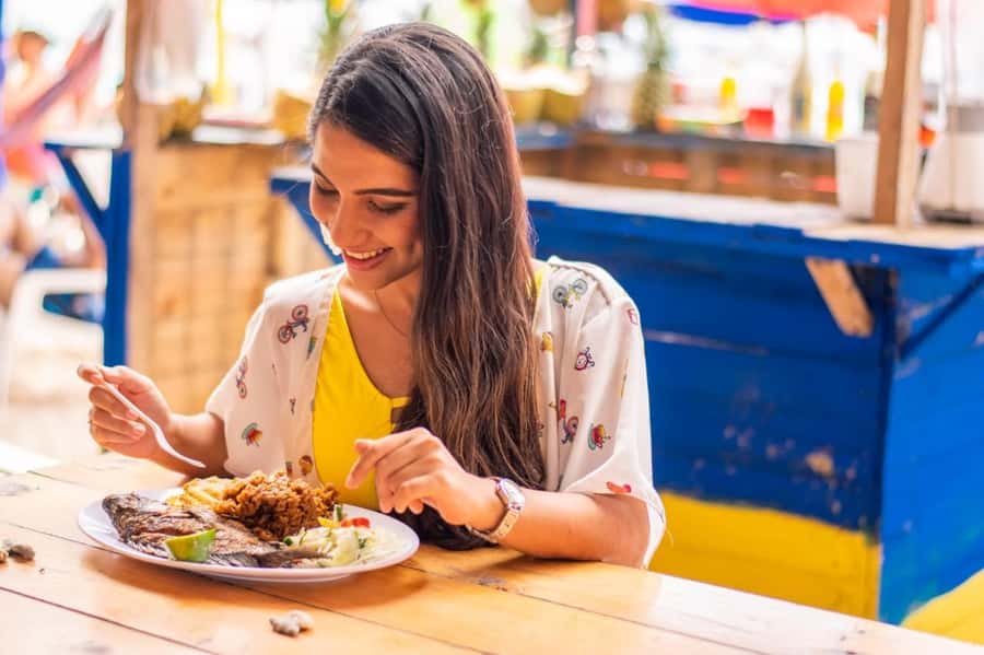 Cartagena: Baru Island & Playa Tranquila Day Trip with Lunch - Three hours for swimming, photos, and sand