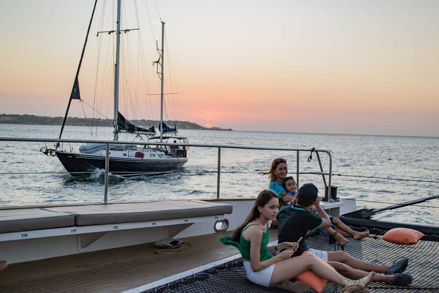 Cartagena de Indias: 2-Hour Sunset Cruise - Why Cartagena looks different from the bay