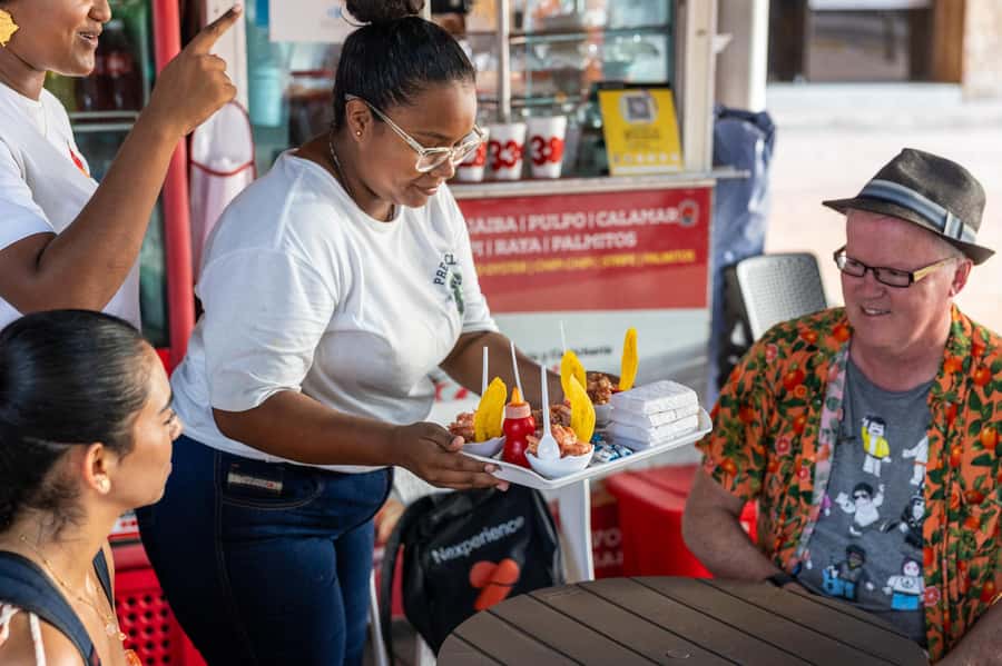 Cartagena: Guided Street Food Tour with Tastings - Who should book this experience?